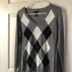 Size M New York and company sweater